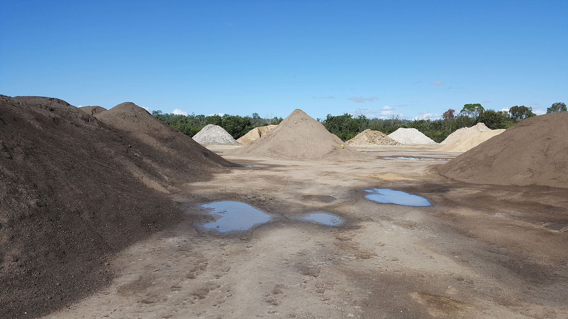 Coastal Sand Soil & Mulch Bulk Sand Delivery Hervey Bay & Fraser Coast